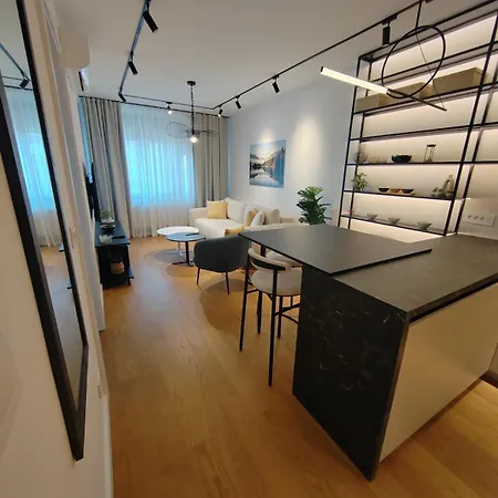 New Luxury With Garrage *