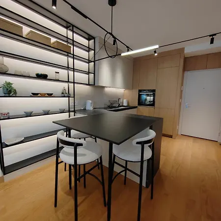 New Luxury With Garrage شقة بلغراد